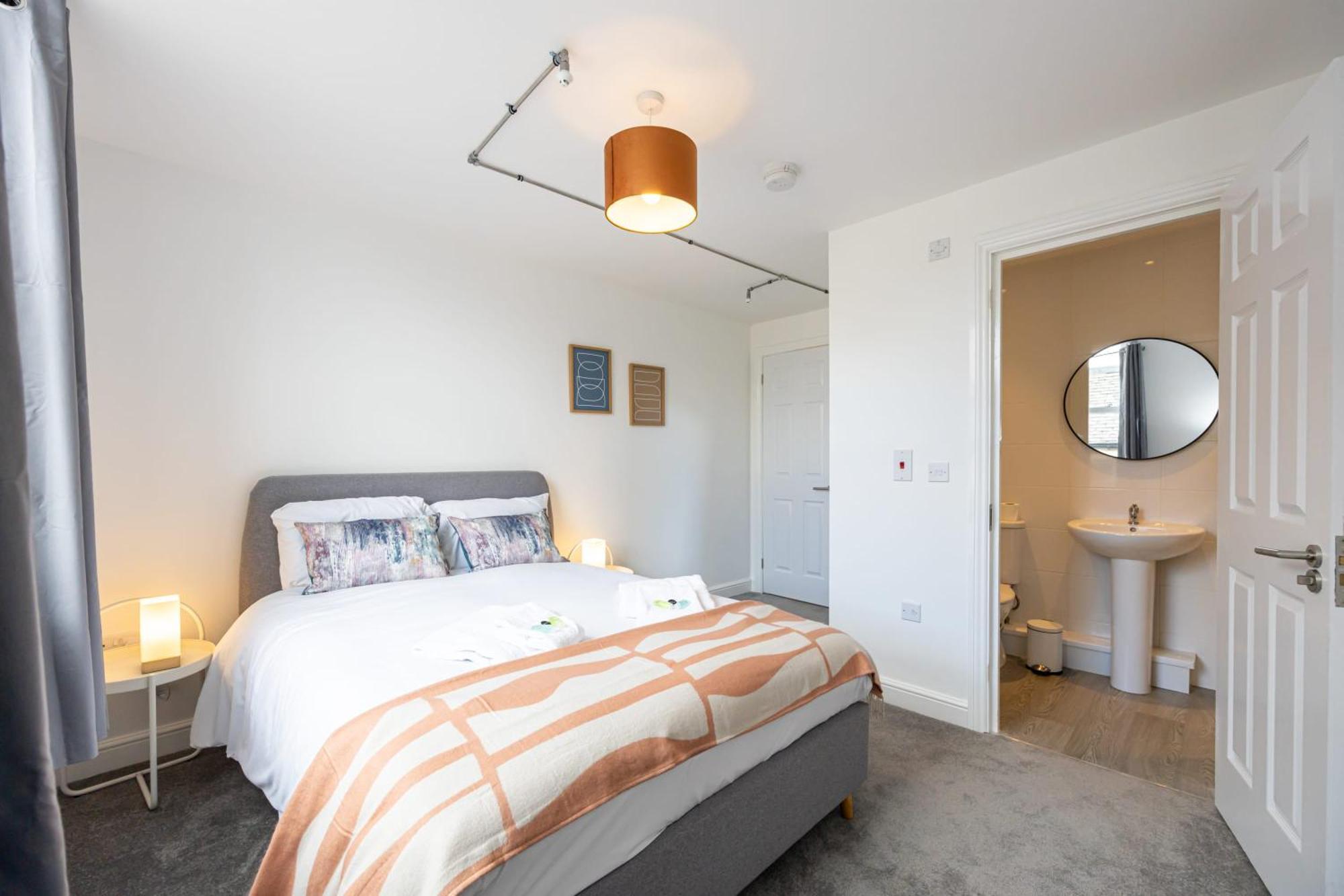 Beautiful 1 Bed 20Mins To Central Manchester Bolton Eksteriør billede