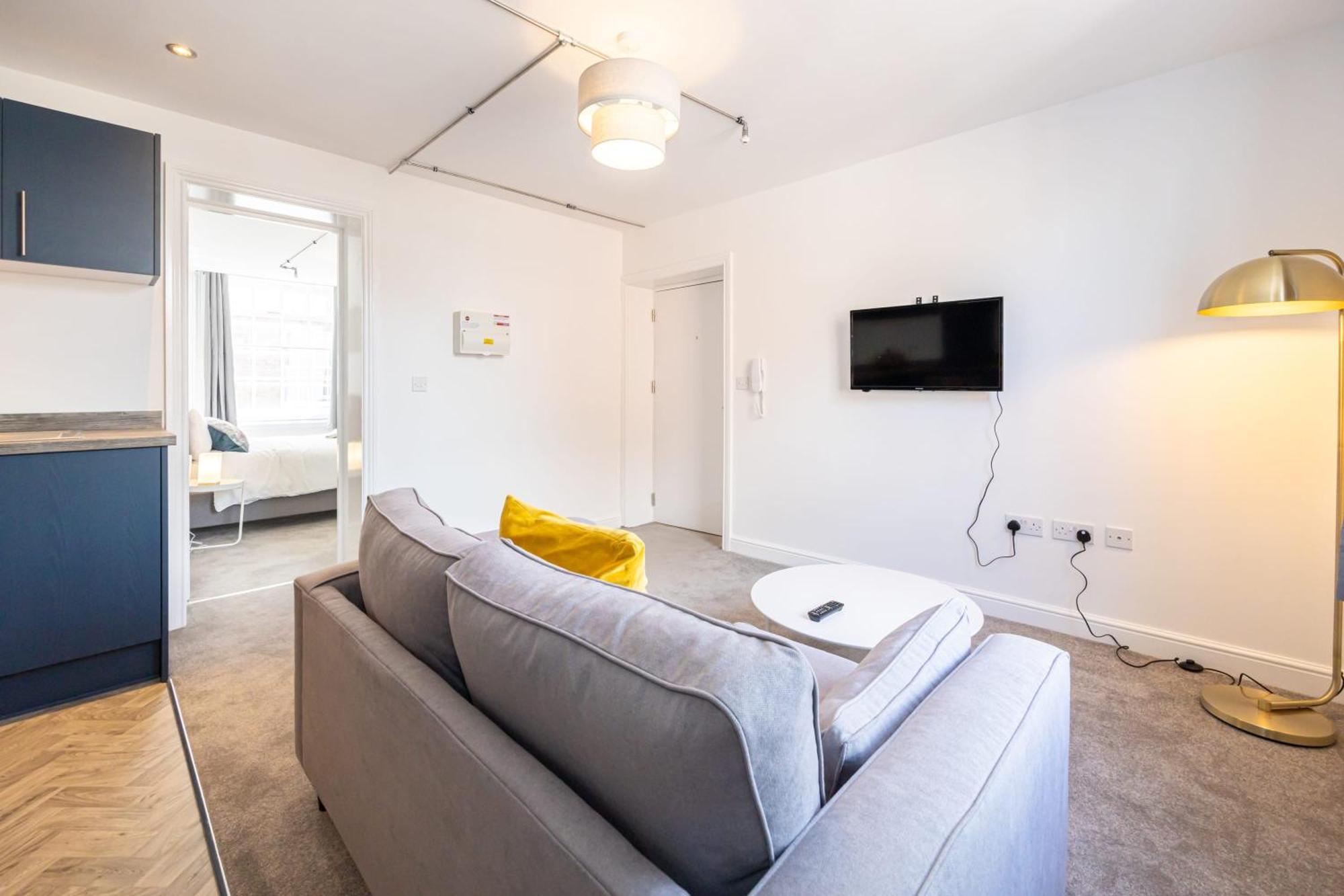 Beautiful 1 Bed 20Mins To Central Manchester Bolton Eksteriør billede