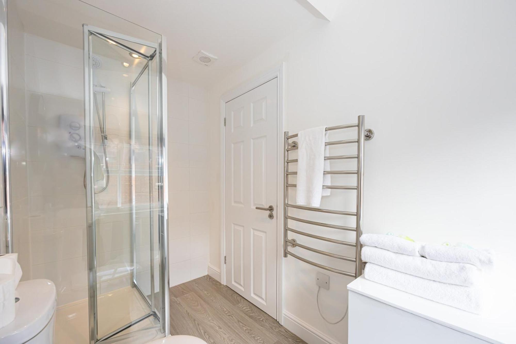Beautiful 1 Bed 20Mins To Central Manchester Bolton Eksteriør billede