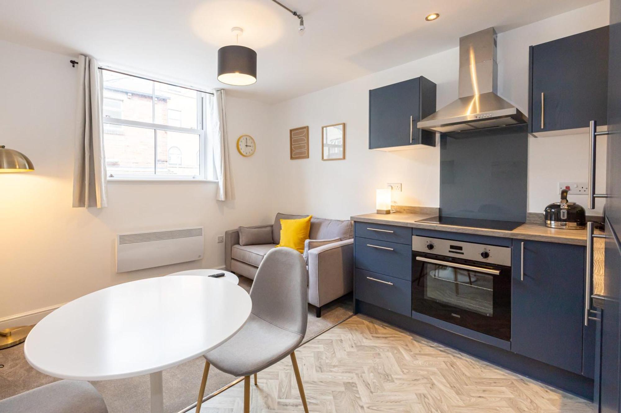 Beautiful 1 Bed 20Mins To Central Manchester Bolton Eksteriør billede