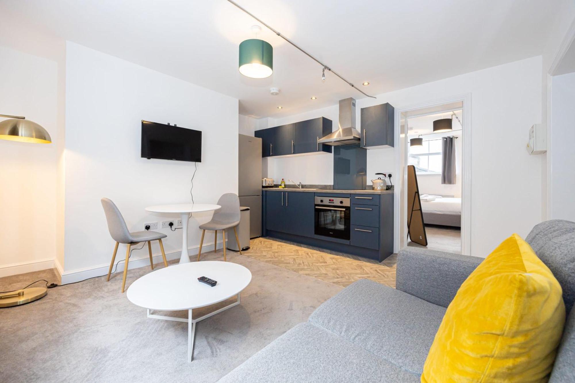 Beautiful 1 Bed 20Mins To Central Manchester Bolton Eksteriør billede