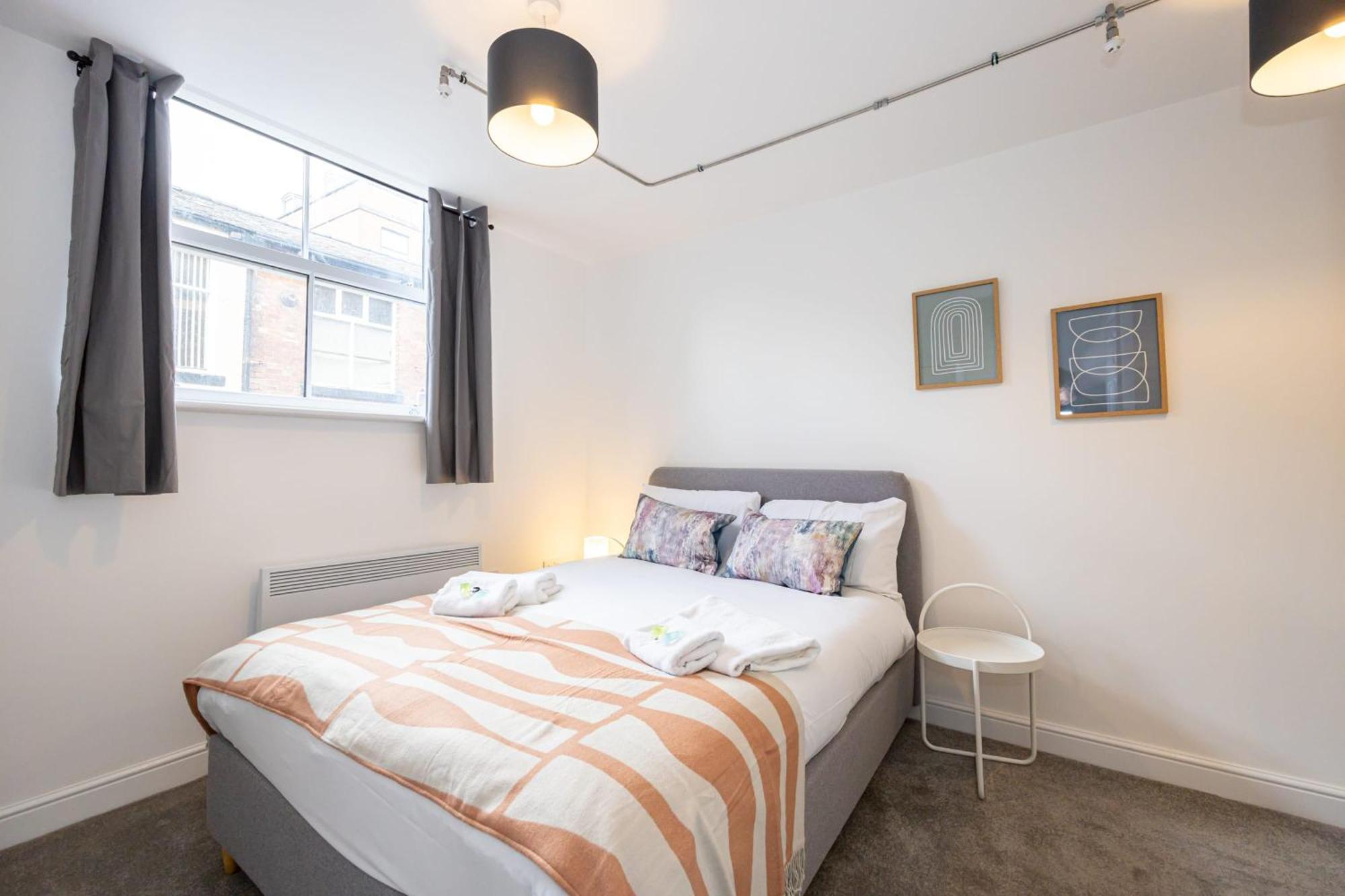 Beautiful 1 Bed 20Mins To Central Manchester Bolton Eksteriør billede
