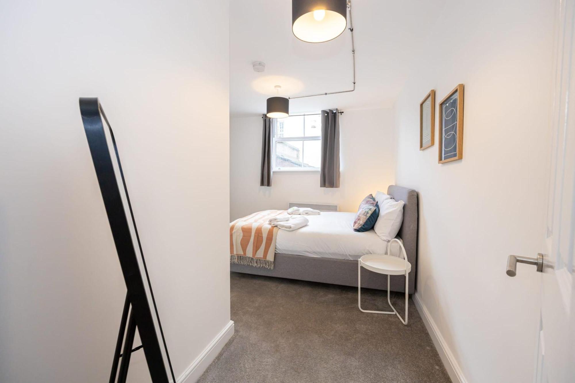 Beautiful 1 Bed 20Mins To Central Manchester Bolton Eksteriør billede